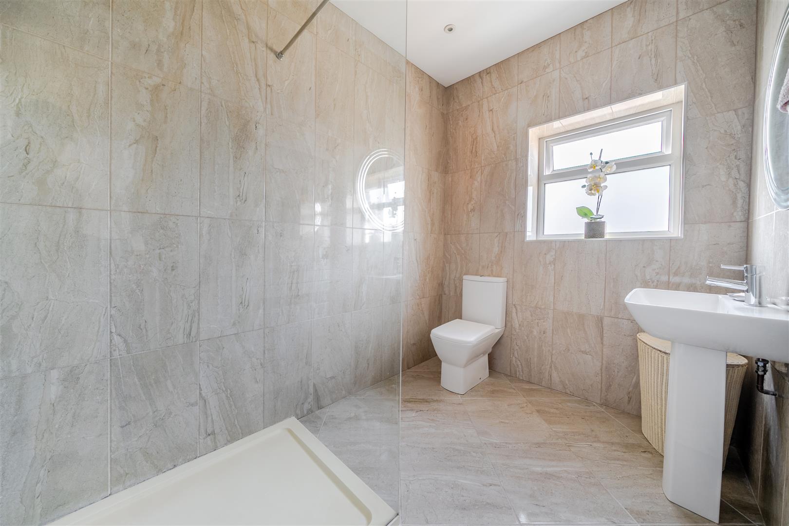 Heol Y Parc, Pontarddulais, Swansea, SA4 0XF